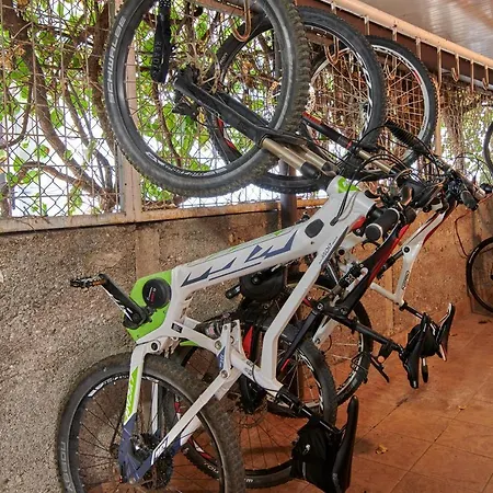 ホテル Lido Blu - Surf & Bike 4*